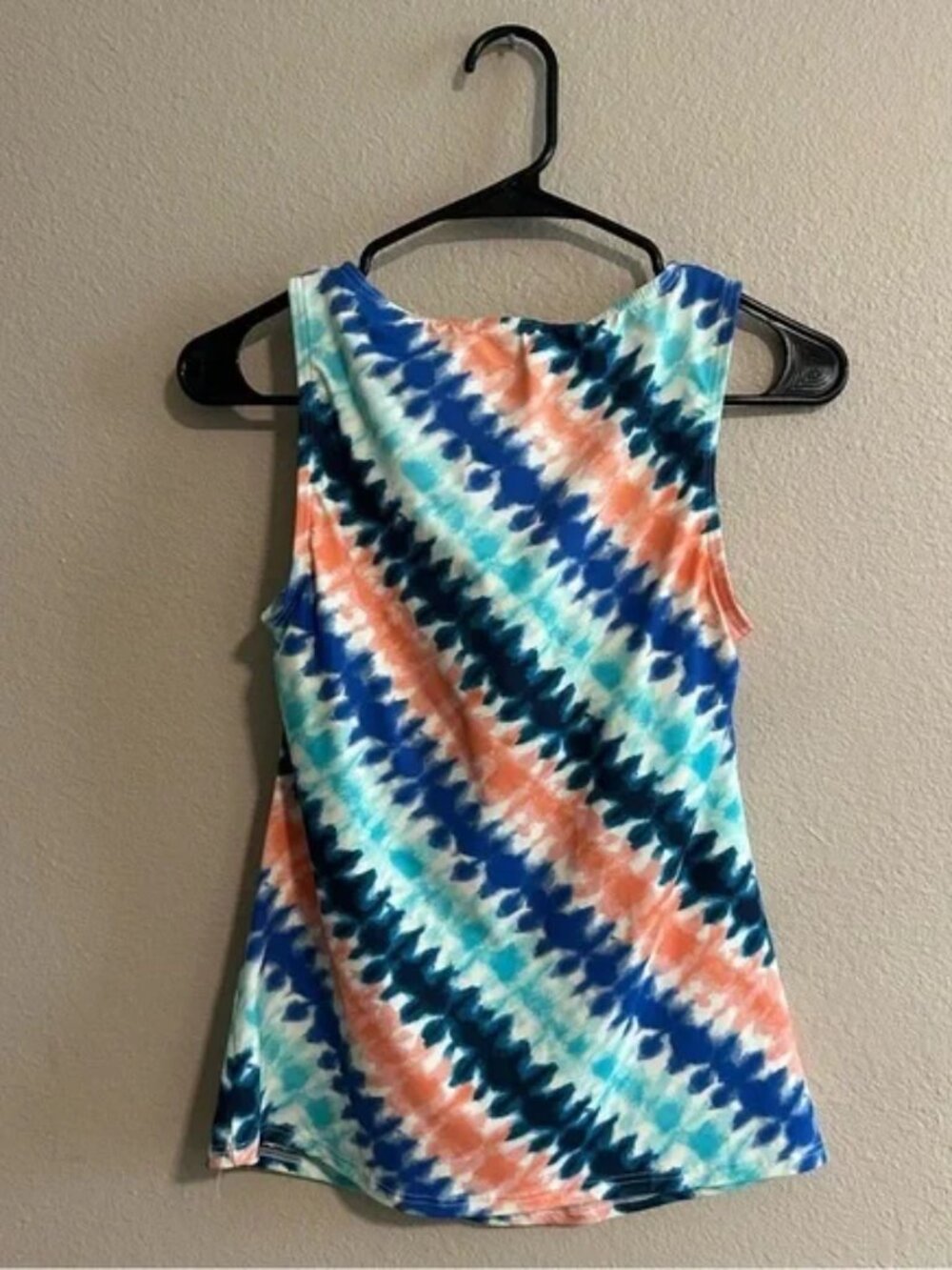 Lands’ End High Neck Tie Dye Tankini Top UPF 50 Excellent pre owned condition.
